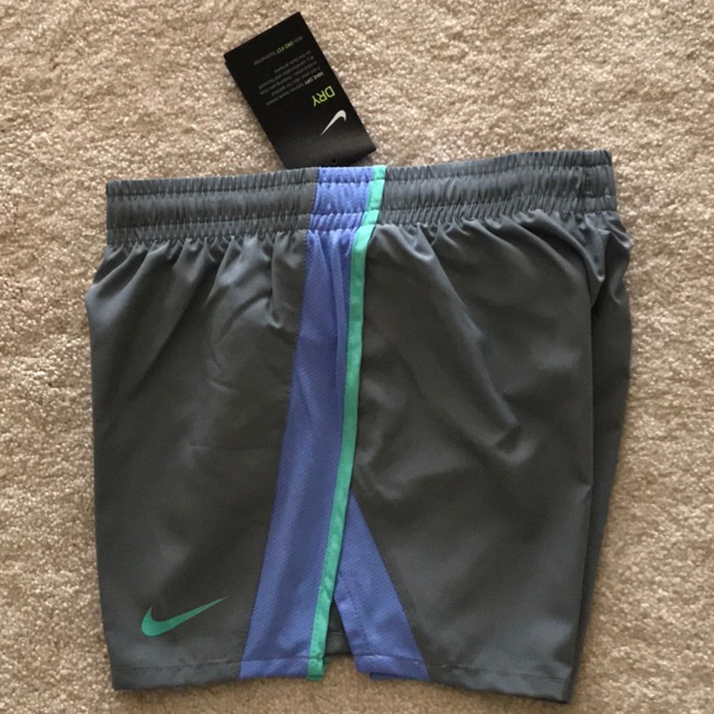NIKE GIRLS RUNNING SHORTS
